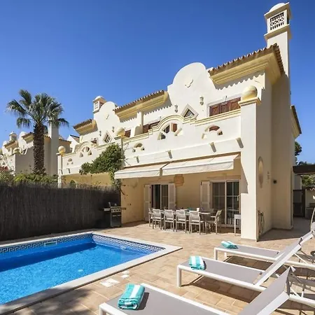 Sleeps 6 With Pool Air Con And Wifi Quinta do Lago
