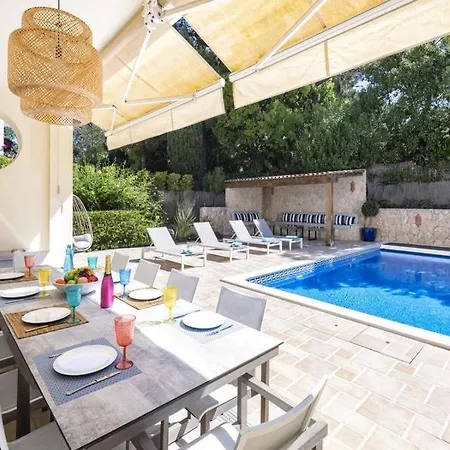 Sleeps 6 With Pool Air Con And Wifi Quinta do Lago