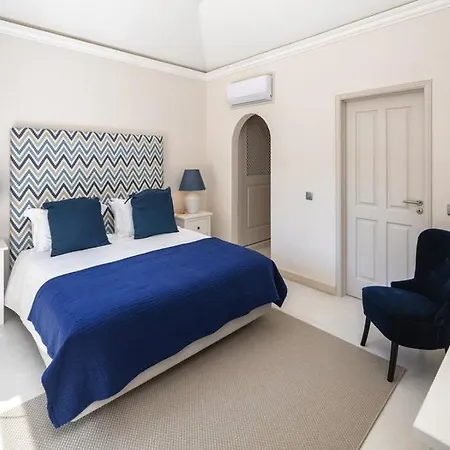 Villa Sleeps 6 With Pool Air Con And Wifi Quinta do Lago