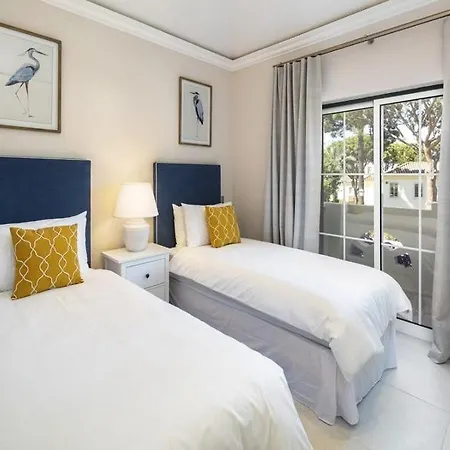 Sleeps 6 With Pool Air Con And Wifi Villa *